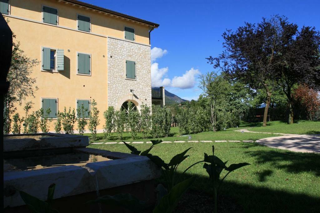 Corte Degli Ulivi 加尔达 外观 照片